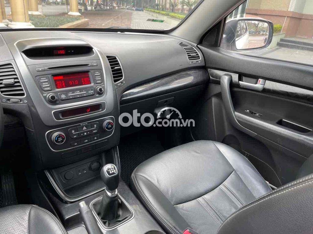 Kia Sorento   2014 màu trắng số sàn máy dầu 2014 - Kia Sorento 2014 màu trắng số sàn máy dầu