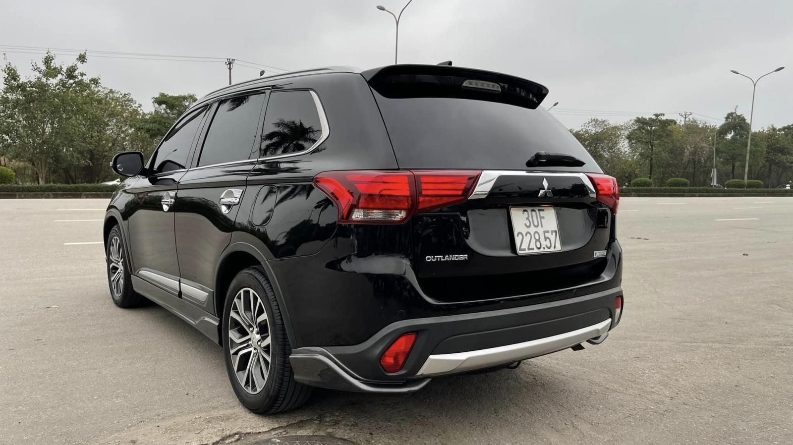 Mitsubishi Outlander 2018 - Xe cực đẹp, máy số keo chỉ zin tuyệt đối