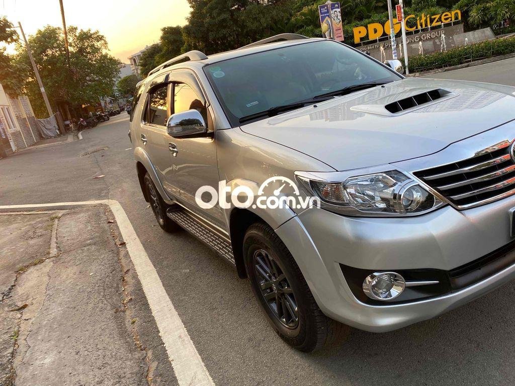 Toyota Fortuner fotune số sàn máy dầu 2015 2015 - fotune số sàn máy dầu 2015