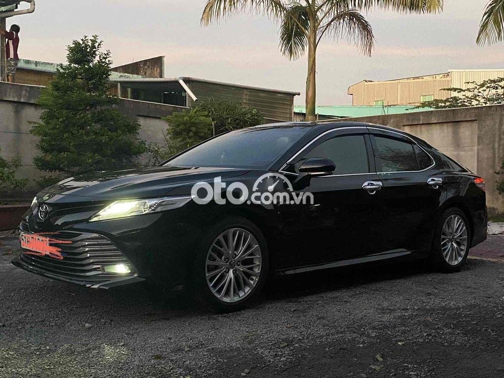 Toyota Camry Bán   2.5Q cuối 2019 màu đen 2019 - Bán Toyota Camry 2.5Q cuối 2019 màu đen