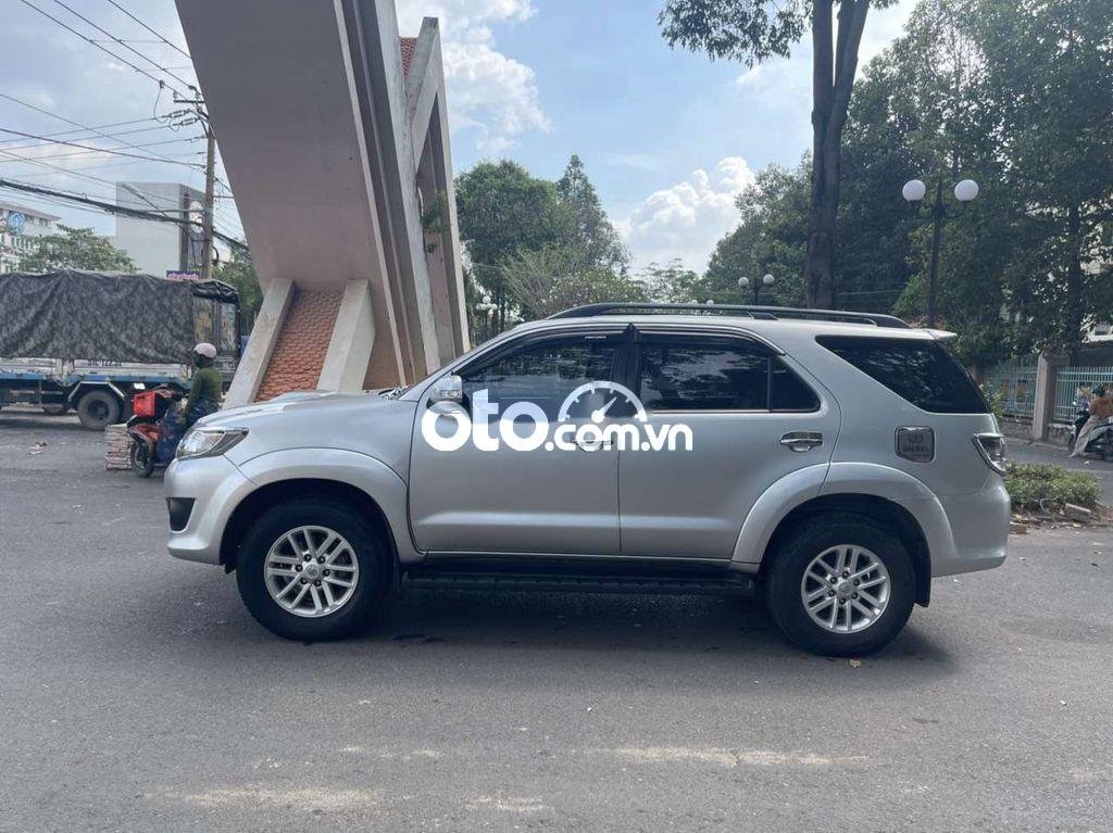 Toyota Fortuner Cần bán futuner máy dầu 2013 - Cần bán futuner máy dầu