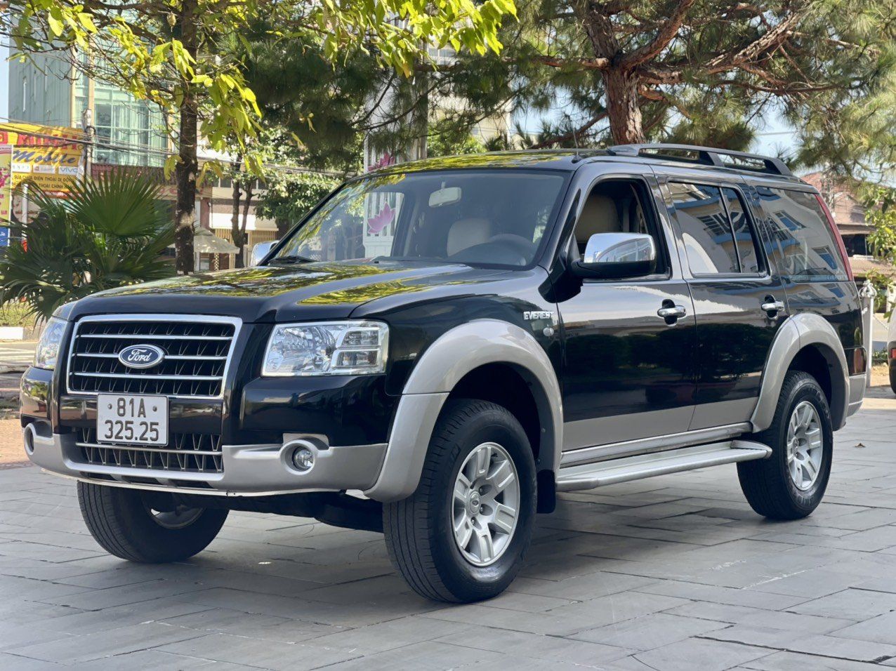 Ford Everest 2008 - Màu đen, 285tr