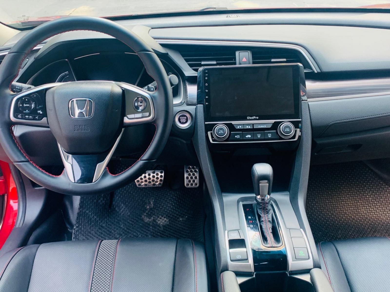 Honda Civic 2020 - Đăng ký lần đầu 2020, nhập khẩu, giá tốt 775tr