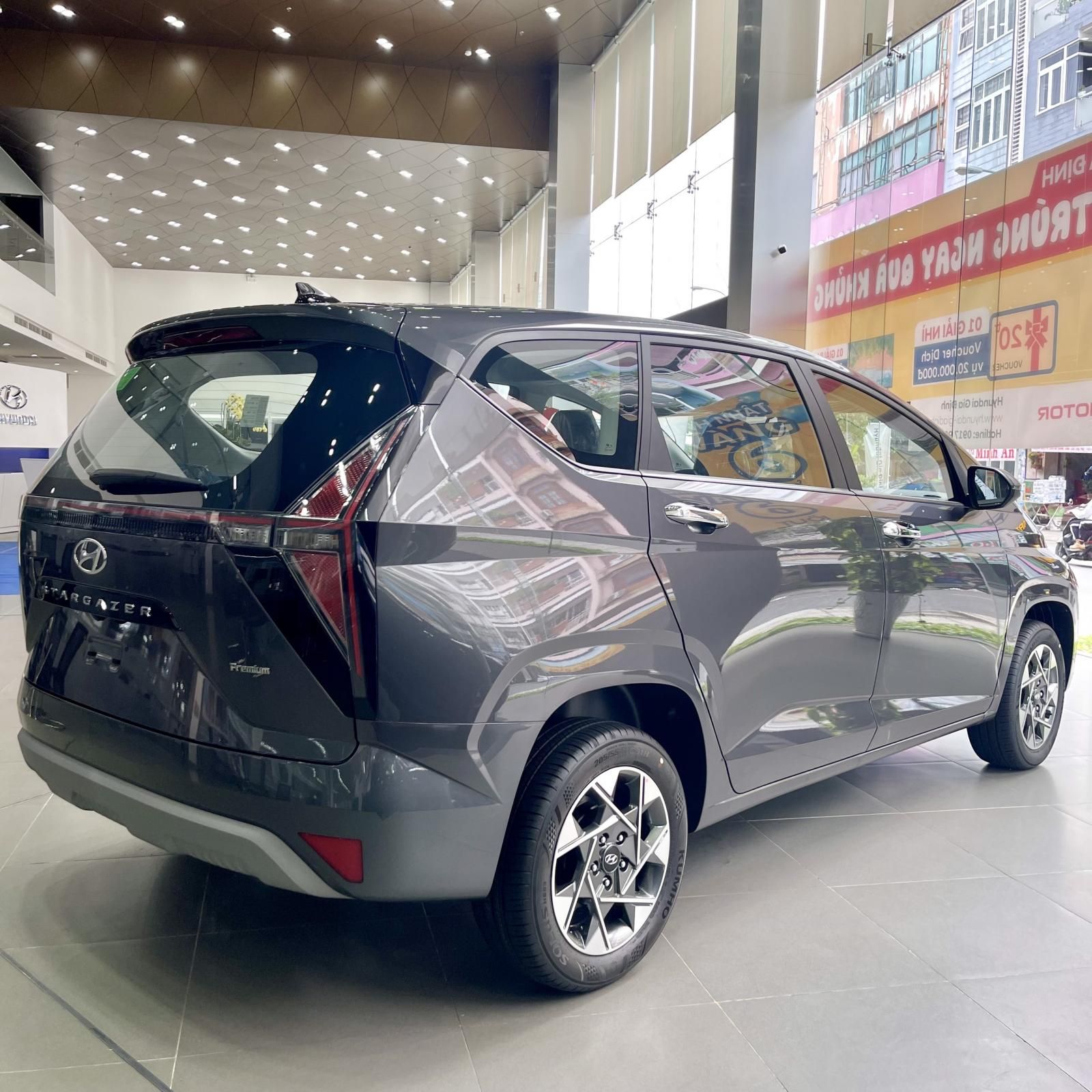 Hyundai Stargazer 2022 - Giảm ngay 65 triệu + Full phụ kiện chính hãng + Vay tối đa 85% 8 năm + Xe sẵn giao ngay