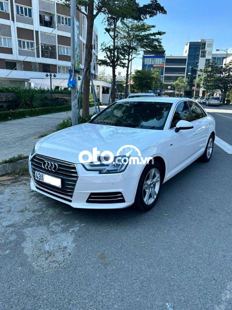 Audi A4 Nhượng lại siêu phẩm   trắng Ngọc Trinh 2017 - Nhượng lại siêu phẩm Audi A4 trắng Ngọc Trinh