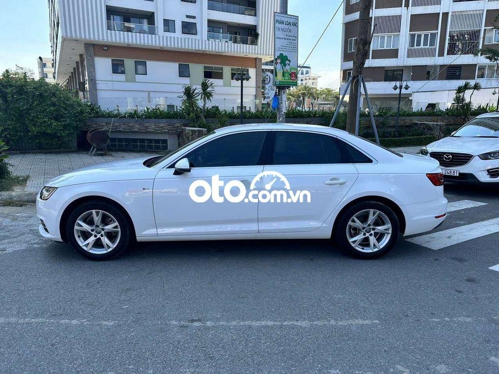 Audi A4 Nhượng lại siêu phẩm   trắng Ngọc Trinh 2017 - Nhượng lại siêu phẩm Audi A4 trắng Ngọc Trinh