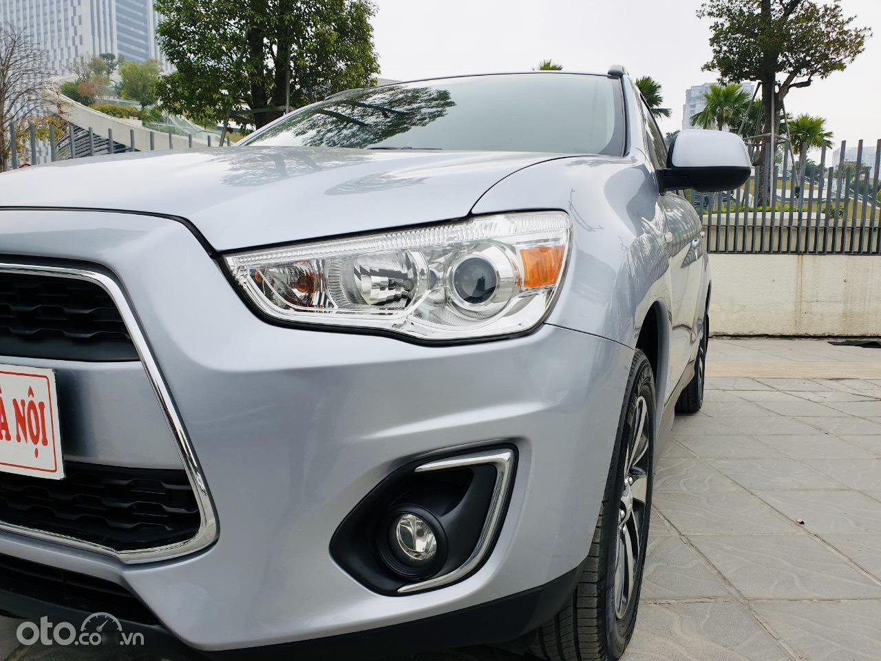 Mitsubishi Outlander Sport 2014 - Xe màu bạc, nhập khẩu