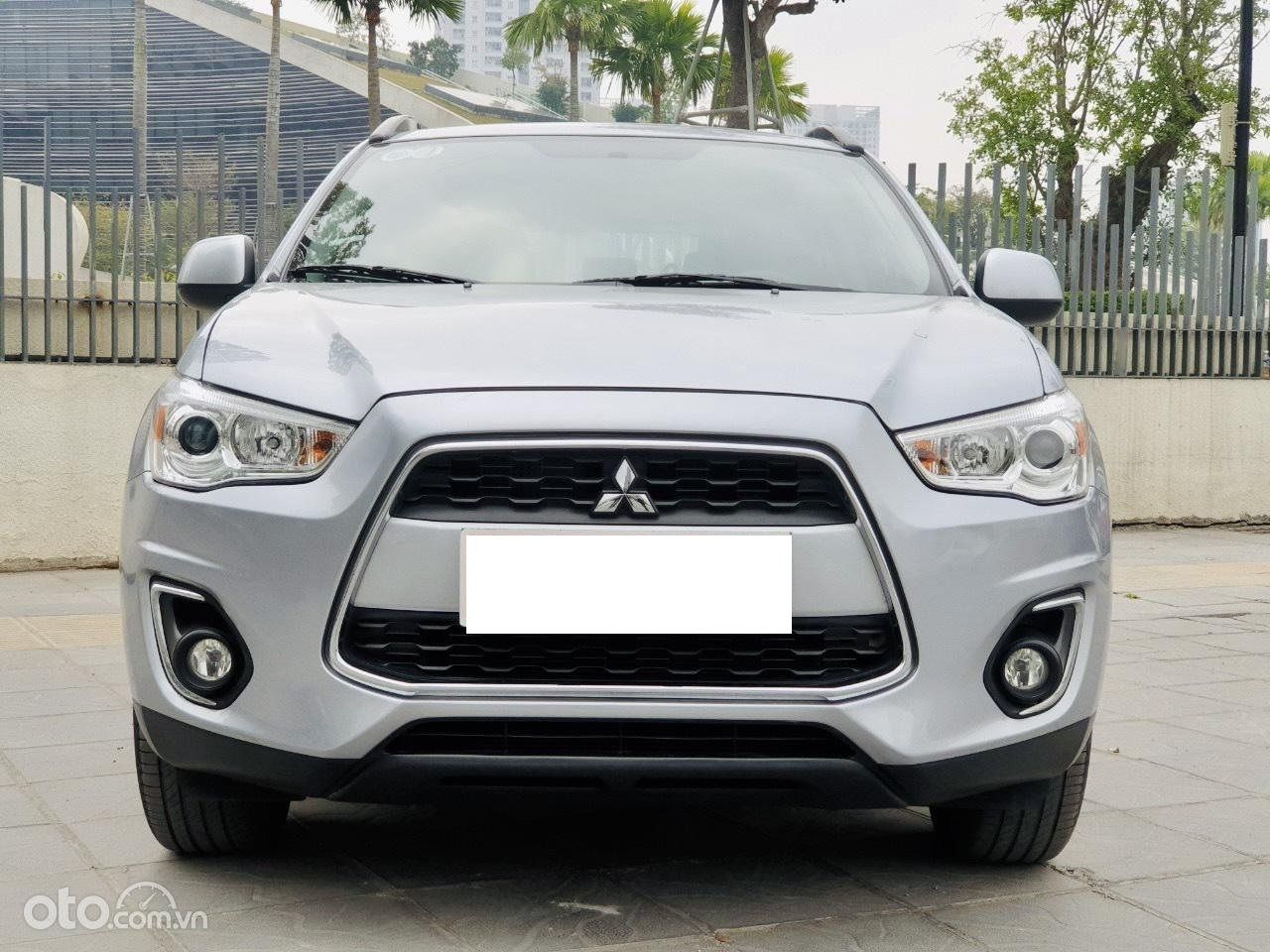 Mitsubishi Outlander Sport 2014 - Xe màu bạc, nhập khẩu