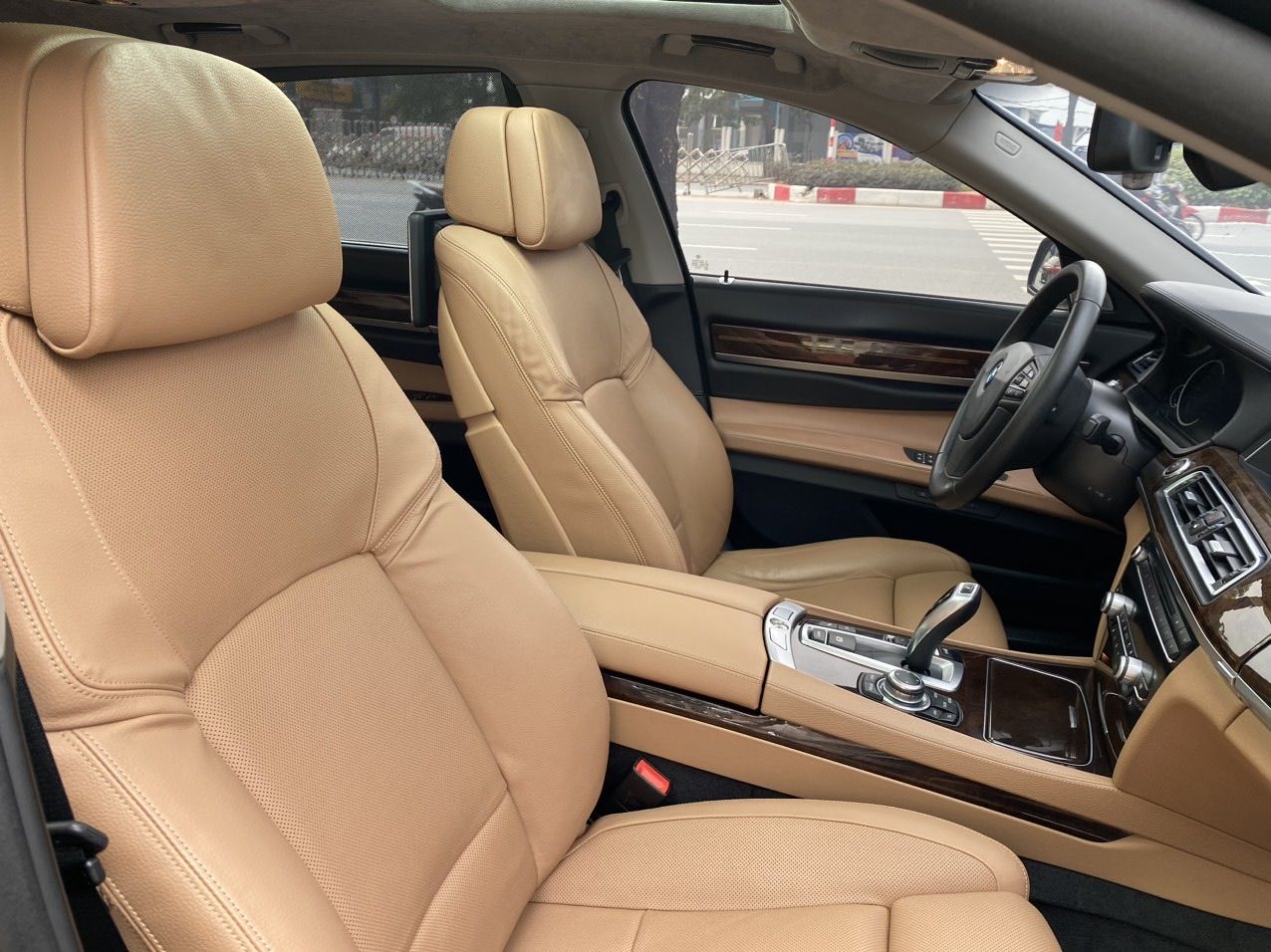 BMW 760Li 2013 - Trung Sơn Auto bán xe màu đen