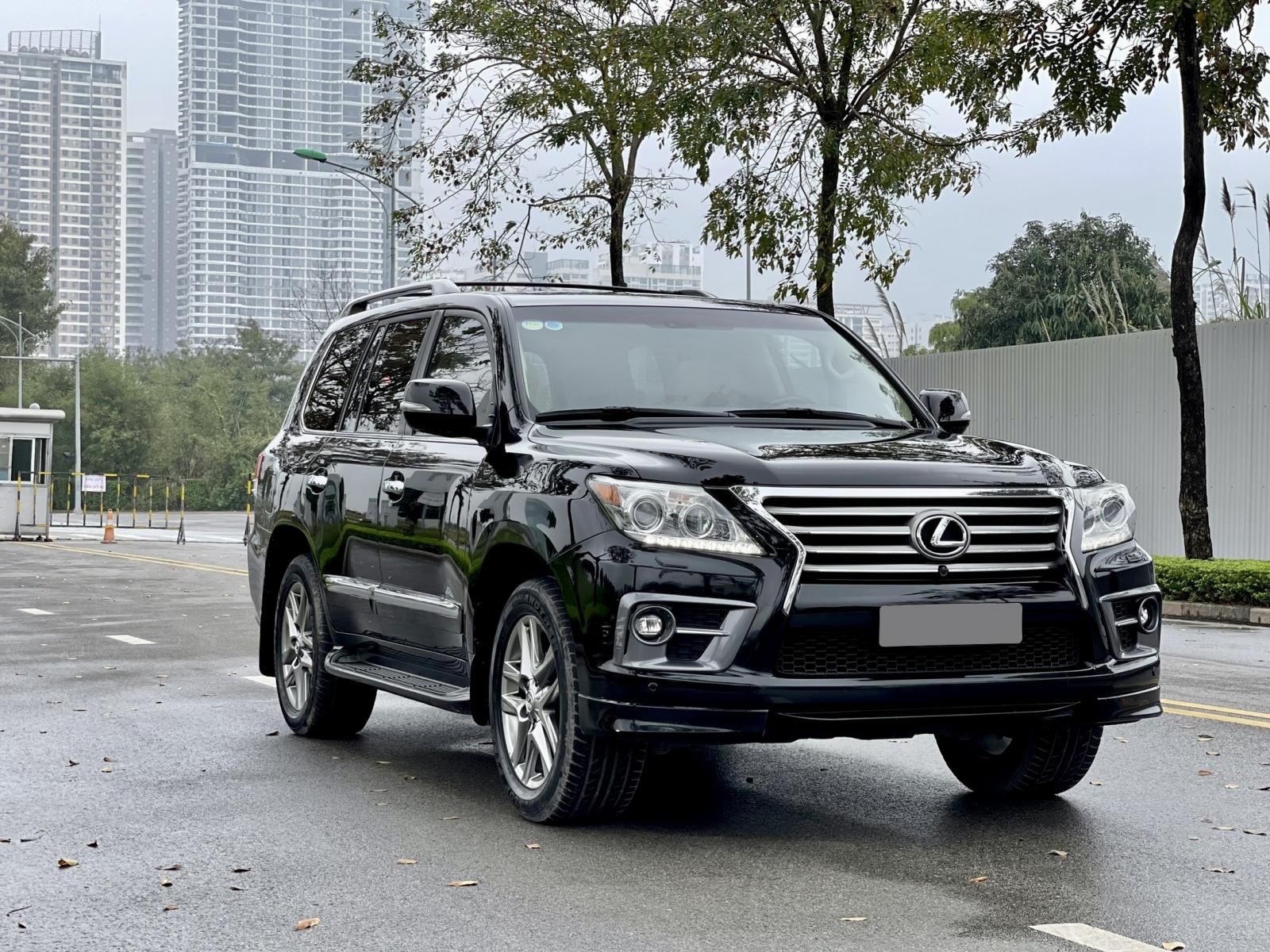 Lexus LX 570 2014 - Mua mới từ đầu, lăn bánh 4,8v miles zin, bản xuất Mỹ