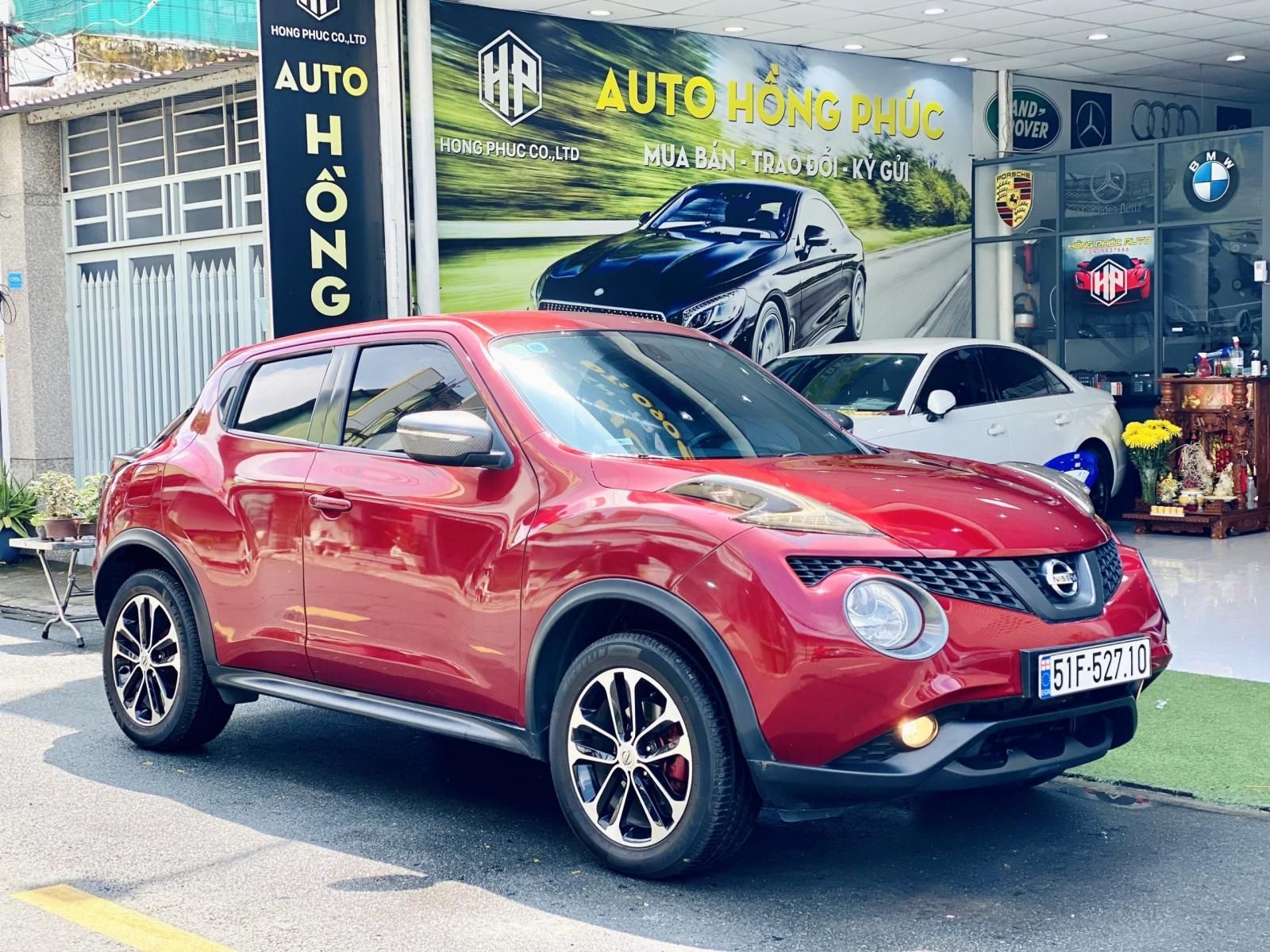 Nissan Juke 2016 - Màu đỏ, nội thất đen