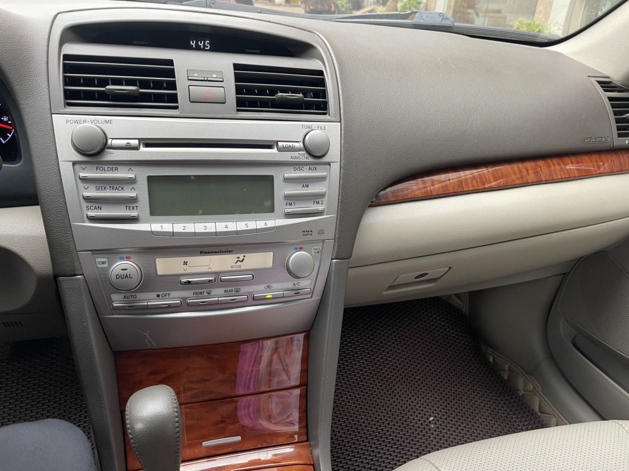 Toyota Camry 2010 - Điều hoà mát, nội thất đẹp