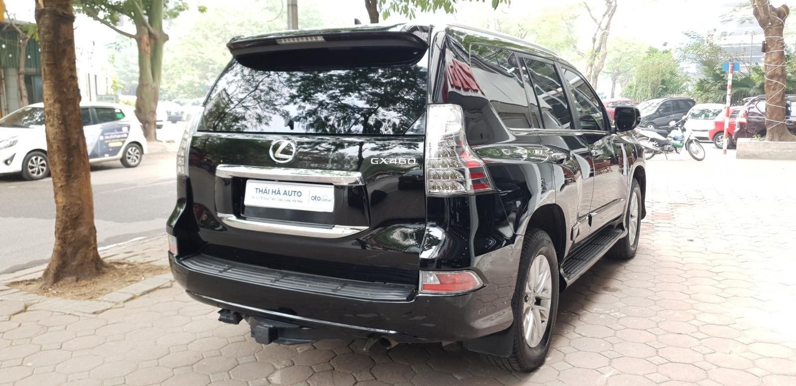 Lexus GX 460 2013 - Màu đen, nội thất nâu
