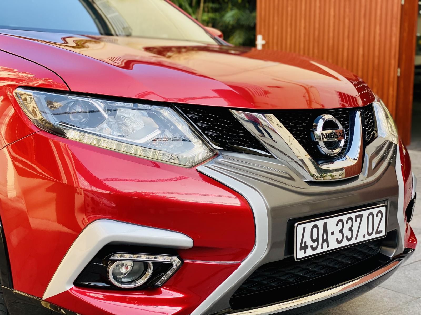 Nissan X trail 2020 - Xe màu đỏ, giá chỉ 759 triệu