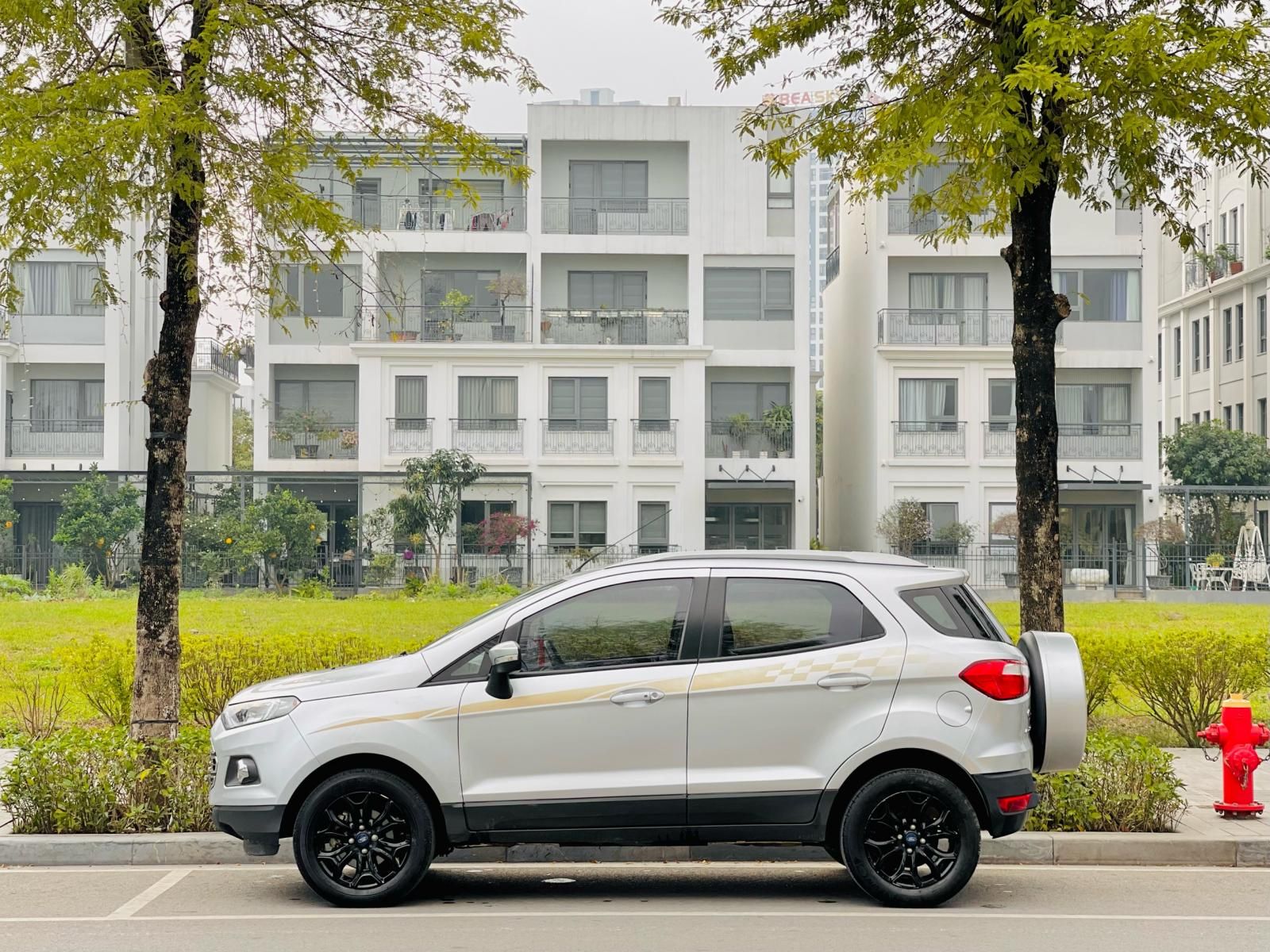 Ford EcoSport 2017 - Màu bạc cực đẹp