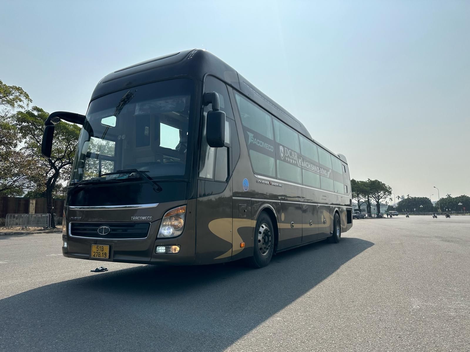 Hyundai Universe 2018 - Bán xe 32 phòng Tracomeco, lăn bánh 2019, máy weichai 375ps, anh anh em mua về sẵn chạy luôn