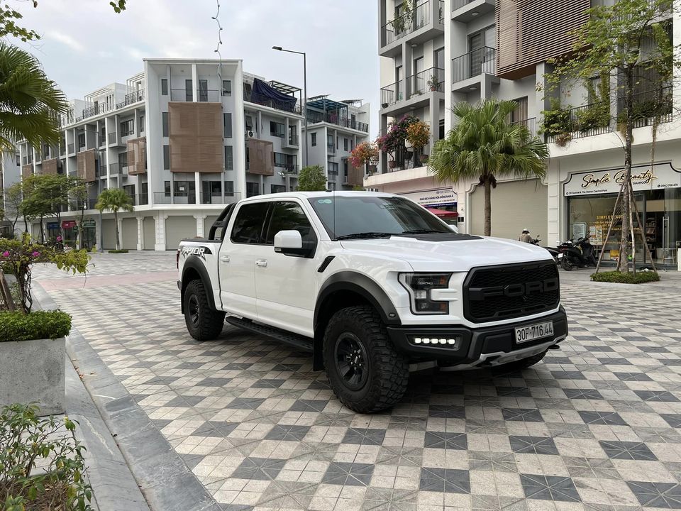 Ford F 150 2019 - Màu trắng, nhập khẩu