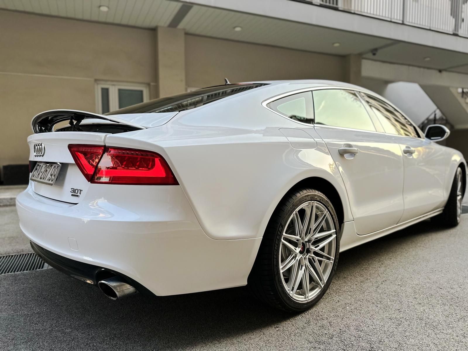 Audi A7 2011 - Xe màu trắng, giá cực tốt