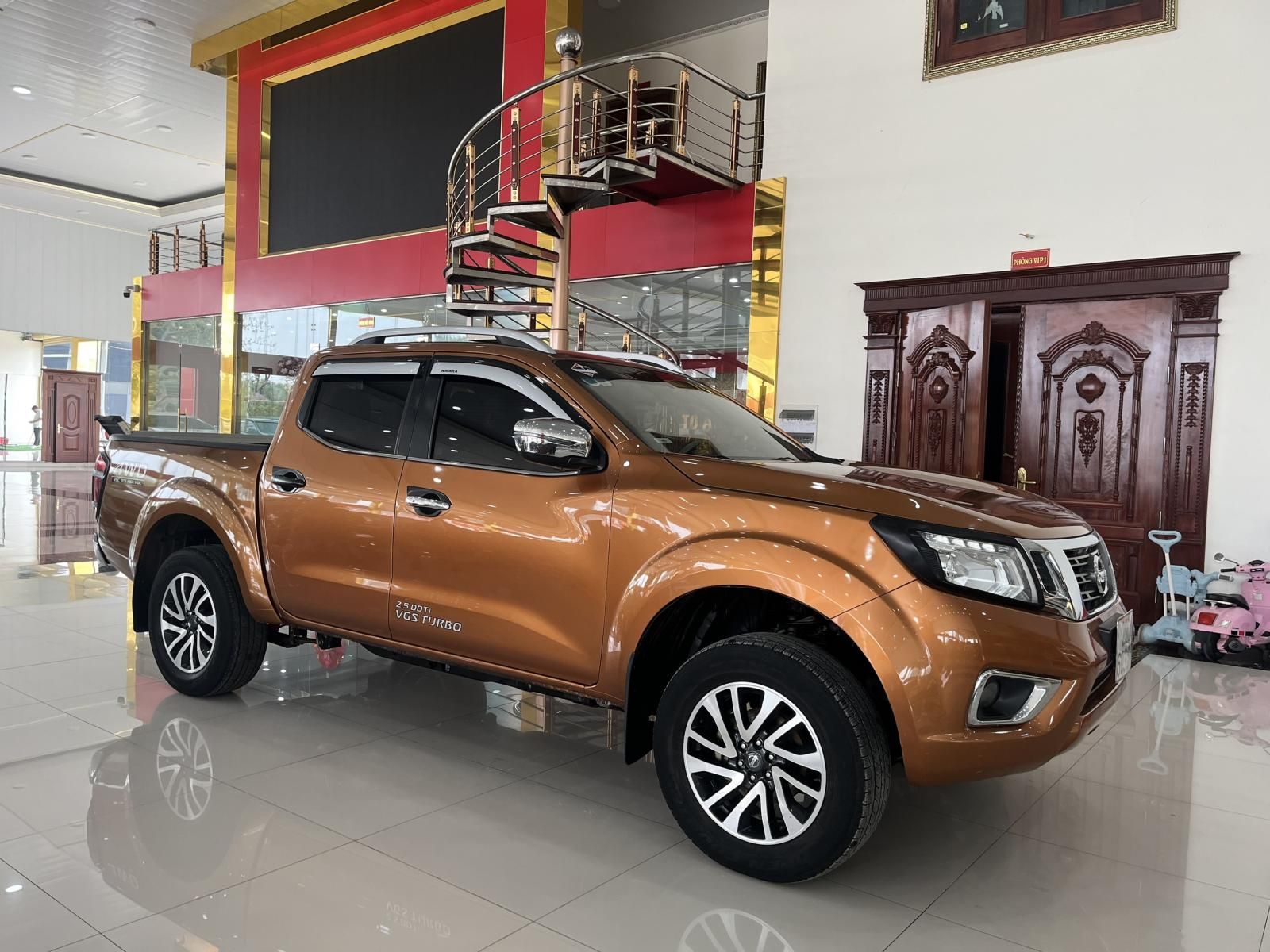 Nissan Navara 2015 - Xe cực đẹp, biển Hà Nội, full options cao cấp