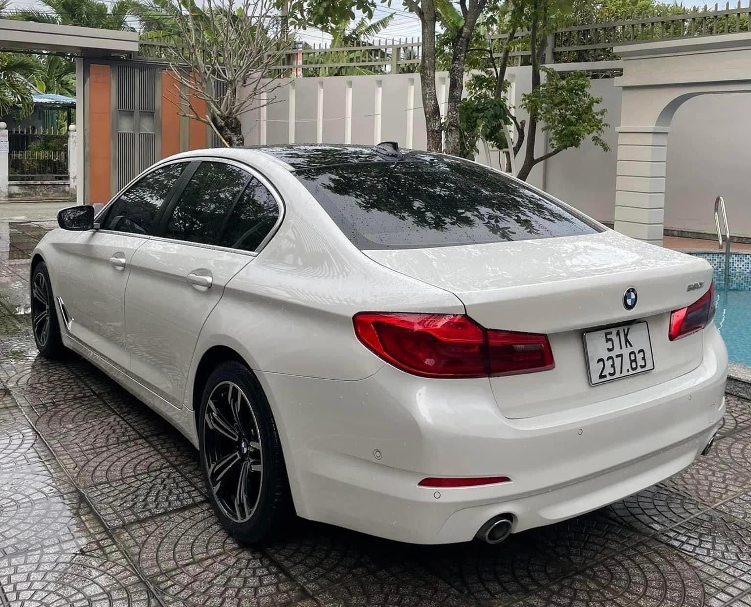 BMW 520i 2018 - Model 2019 cực mới