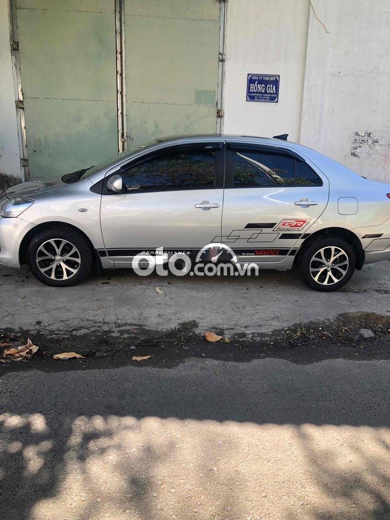 Toyota Yaris  yari 1.3 2008. màu bạc. xe còn nguyên rin 2008 - toyota yari 1.3 2008. màu bạc. xe còn nguyên rin