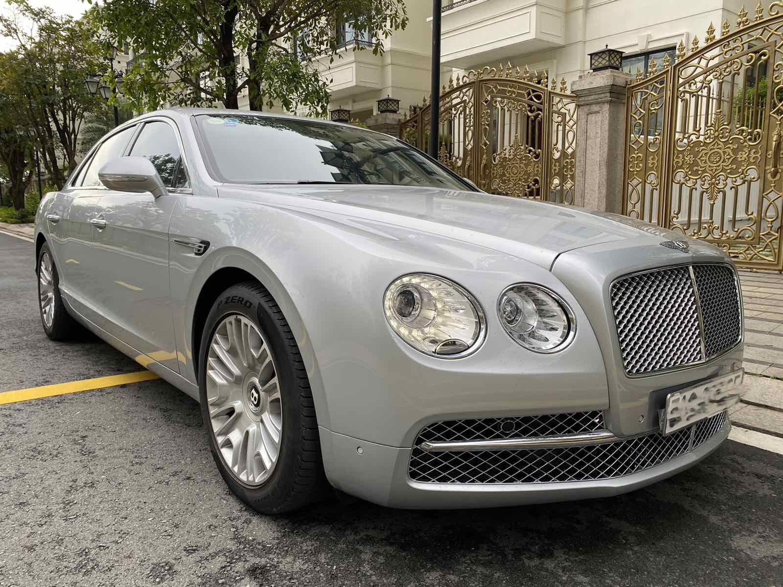 Bentley Flying Spur 2016 - Xe màu bạc, nhập khẩu nguyên chiếc