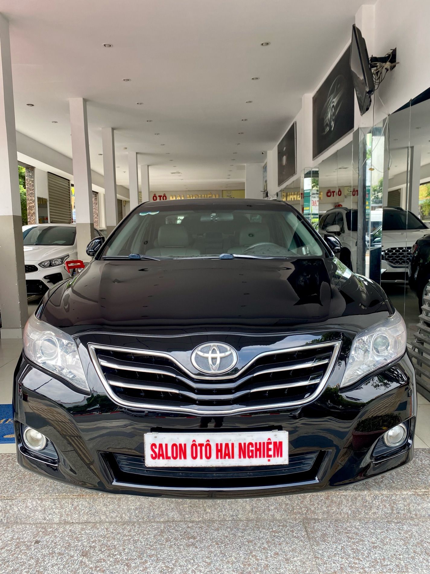 Toyota Camry 2010 - Xe còn mới giá 585tr