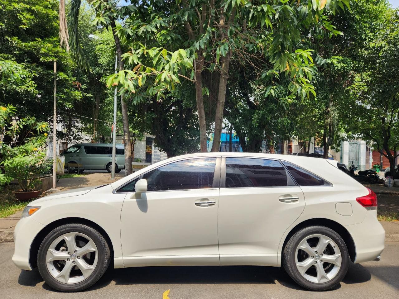 Toyota Venza 2009 - AT 3.5L màu trắng camay, bản full option, gia đình sử dụng mới 95%