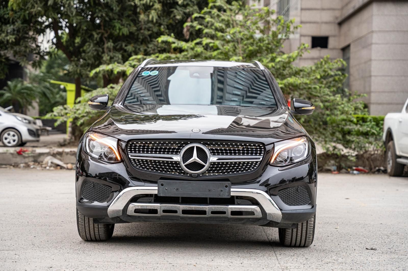 Mercedes-Benz GLC 250 2018 - Xe màu đen