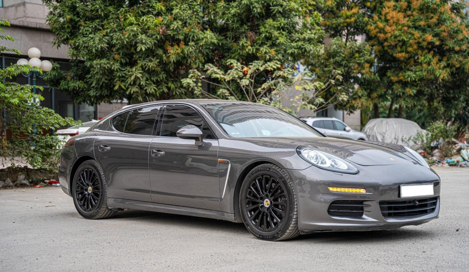 Porsche Panamera 2014 - Xe màu xám, xe nhập