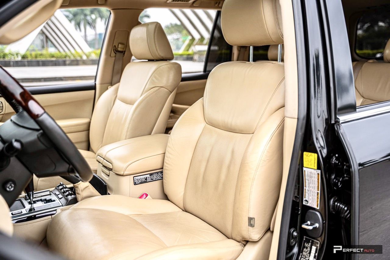 Lexus LX 570 2010 - Cần bán xe màu đen