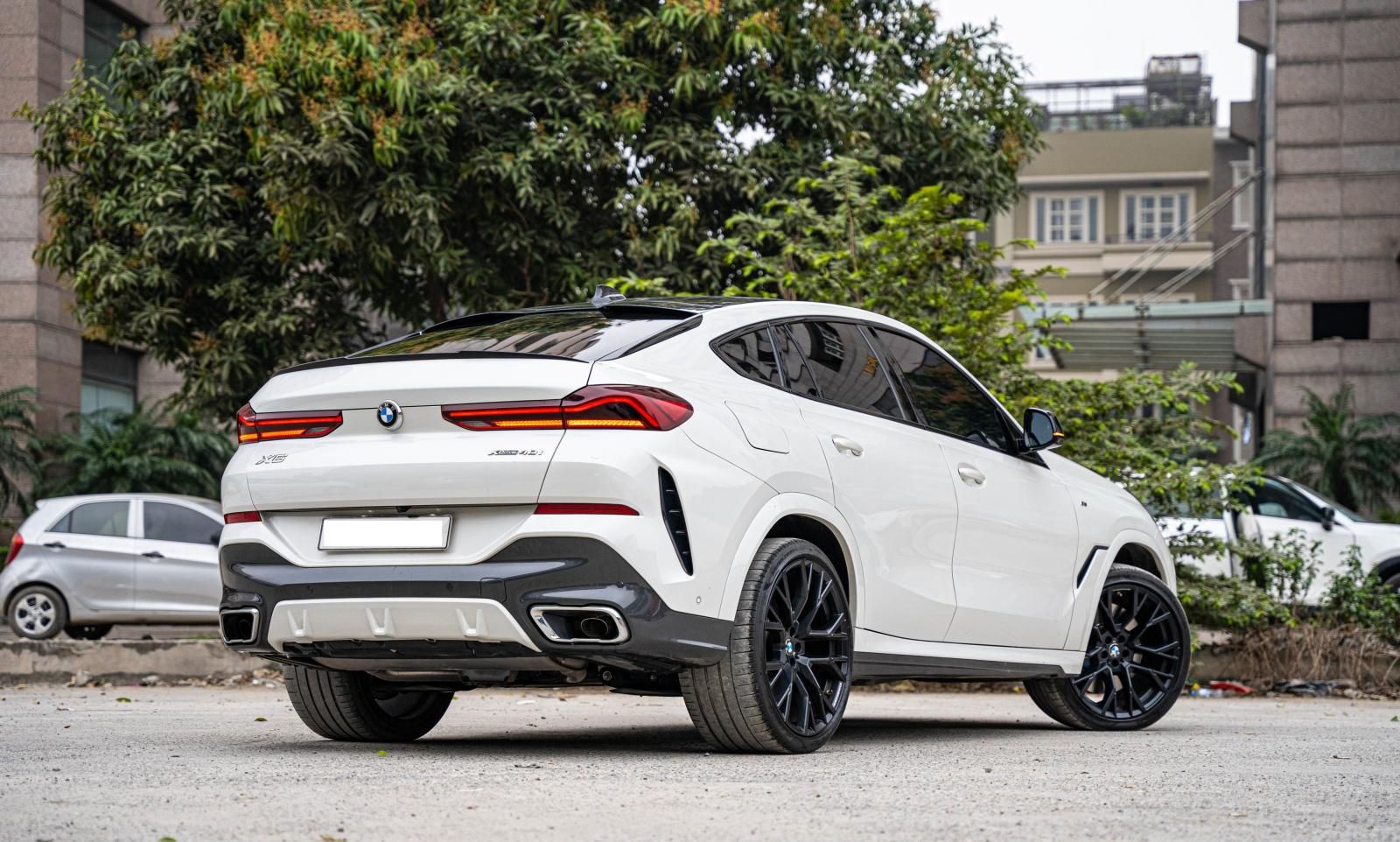 BMW X6 2020 - Xe màu trắng, xe nhập