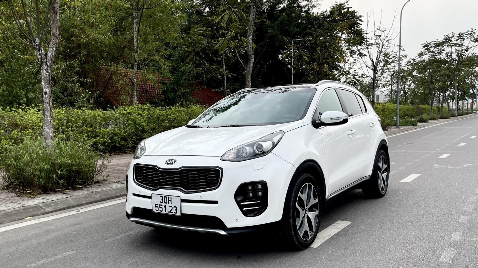 Kia Sportage 2015 - Màu trắng, giá ưu đãi