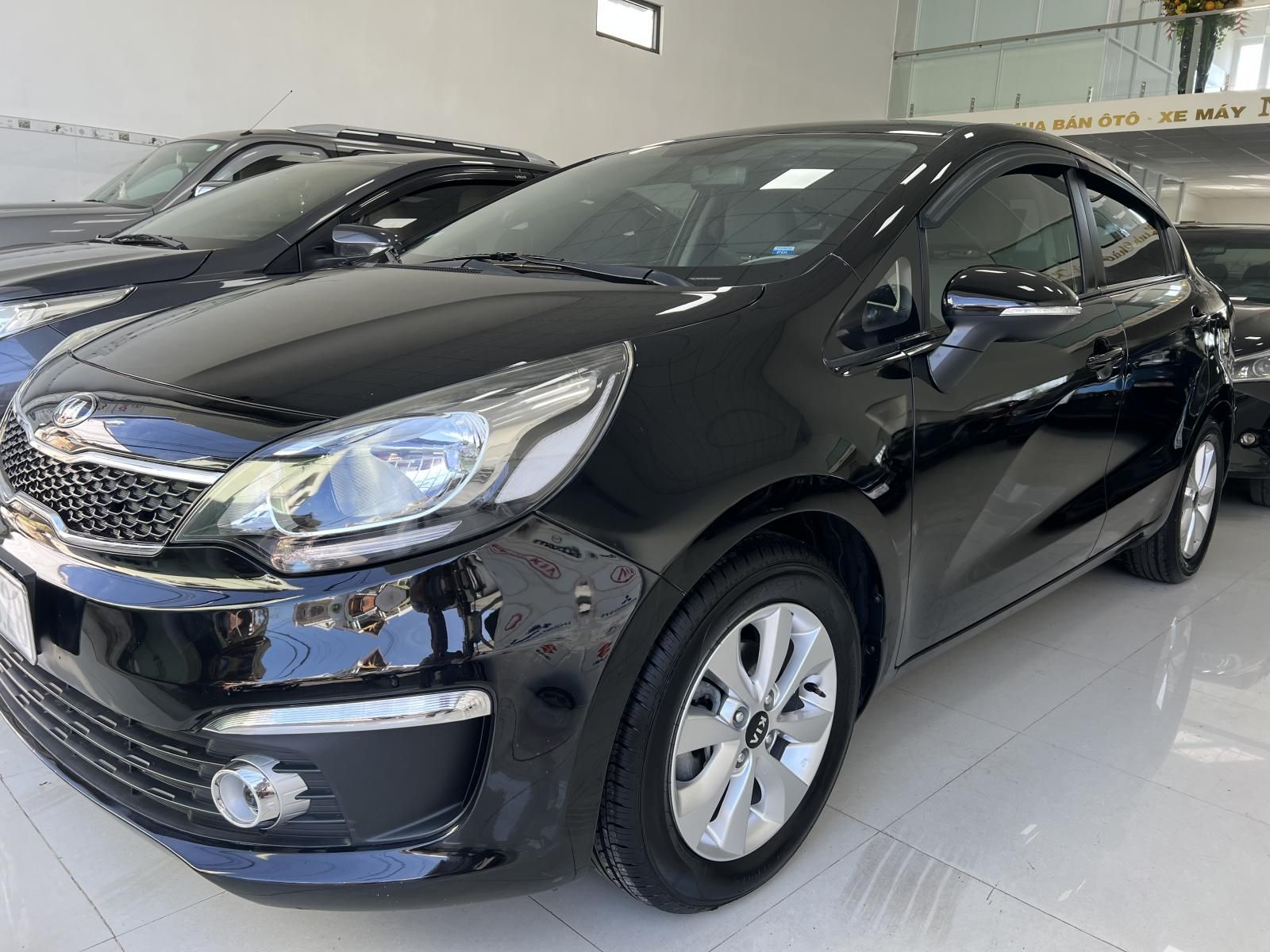 Kia Rio 2015 - Bán xe 378tr