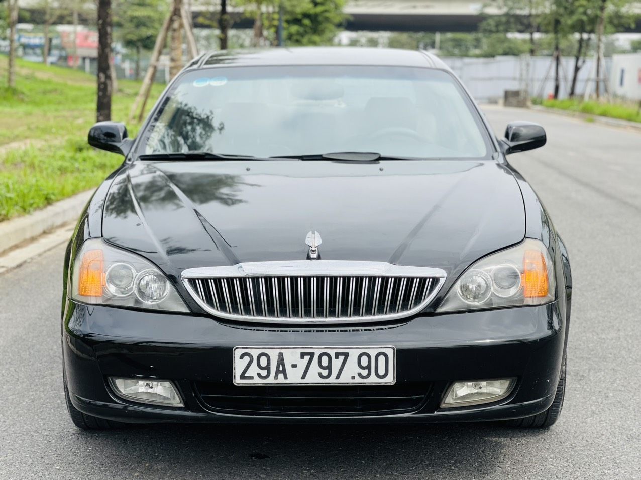 Daewoo Magnus 2004 - Màu đen, 135tr