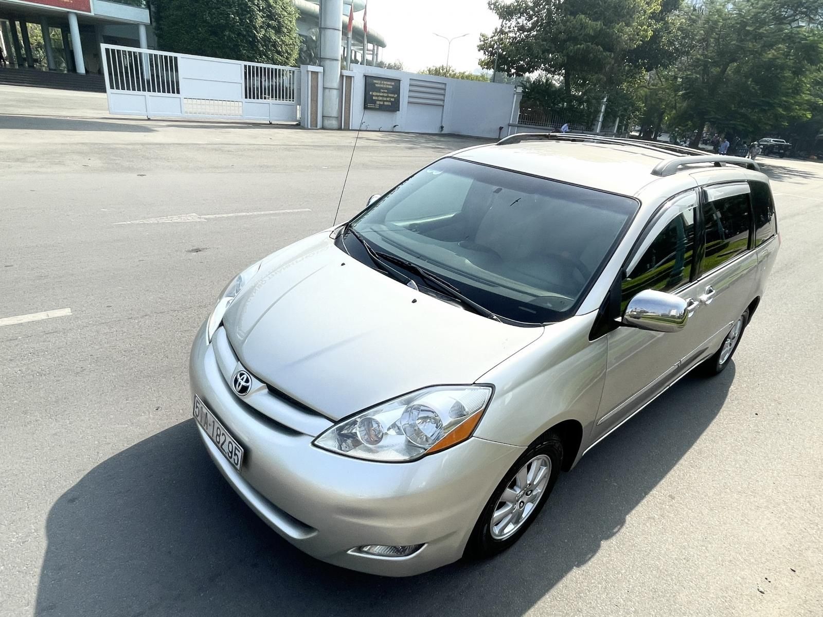 Toyota Sienna 2006 - Nhập Mỹ 8 chỗ, ít hao xăng