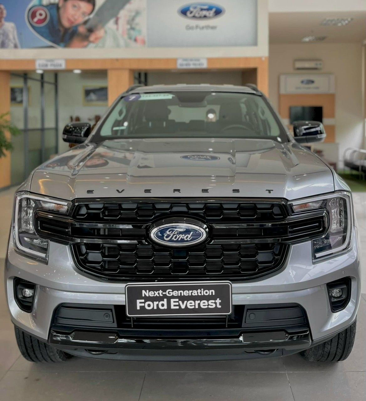 Ford Everest 2023 - Xe giao ngay - Giá tốt nhất thị trường, phụ kiện chính hãng. Hỗ trợ bank 6,9%/năm