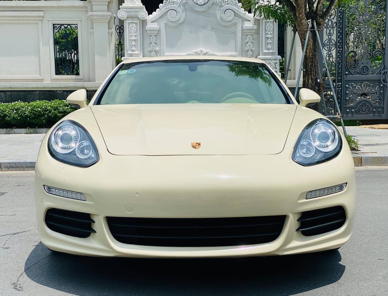 Porsche Panamera 2014 - Model 2015, biển số thành phố, tên tư nhân