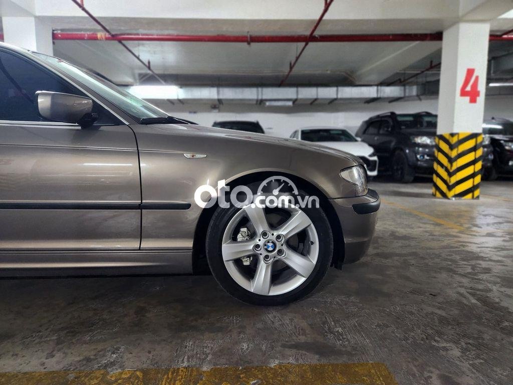 BMW 325i  325i sx 2005,mới 90%. 2005 - BMW 325i sx 2005,mới 90%.