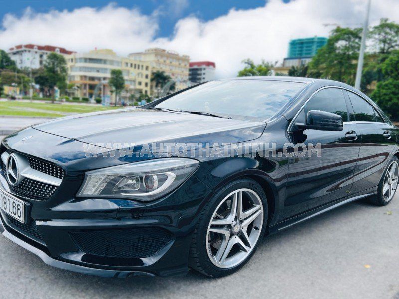 Mercedes-Benz CLA 250 2014 - Màu đen, xe nhập số tự động giá cạnh tranh
