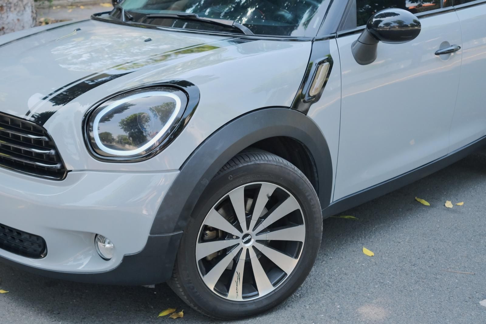 Mini Cooper S 2015 - Màu trắng, giá 739tr