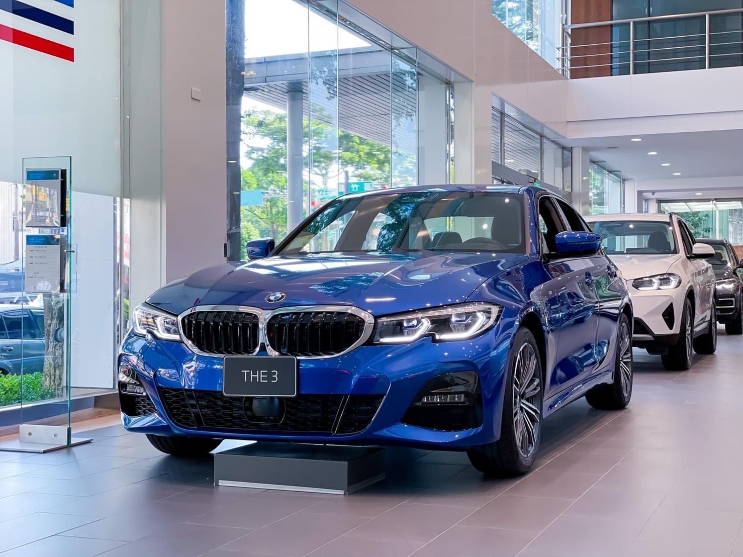 BMW 330i 2023 - Giá mới ưu đãi tháng 6/2023 - Đặt cọc giao xe ngay trong tháng