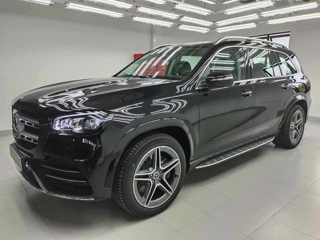 Mercedes-Benz GLS 450 2023 - Xe sẵn giao ngay và nhiều ưu đãi hấp dẫn