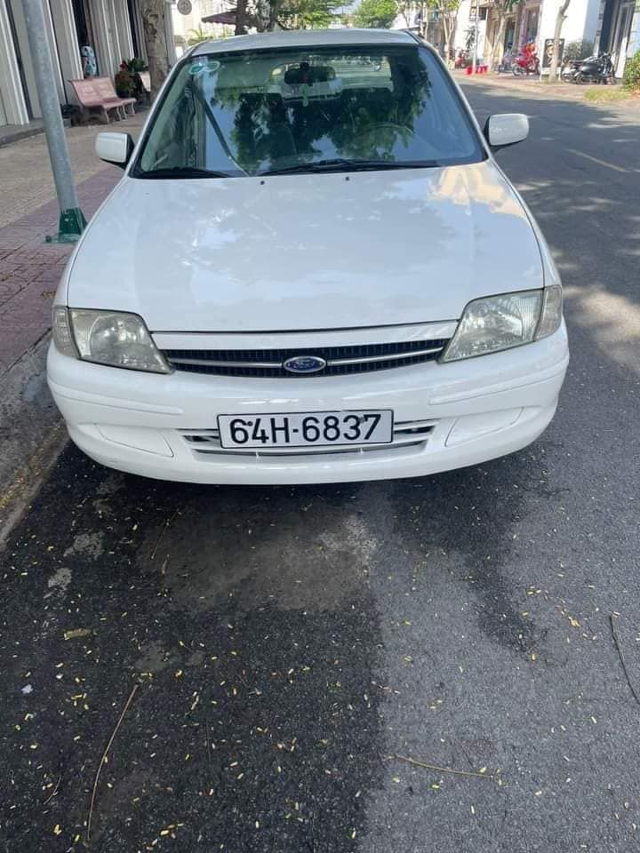 Ford Laser 2000 - Màu trắng