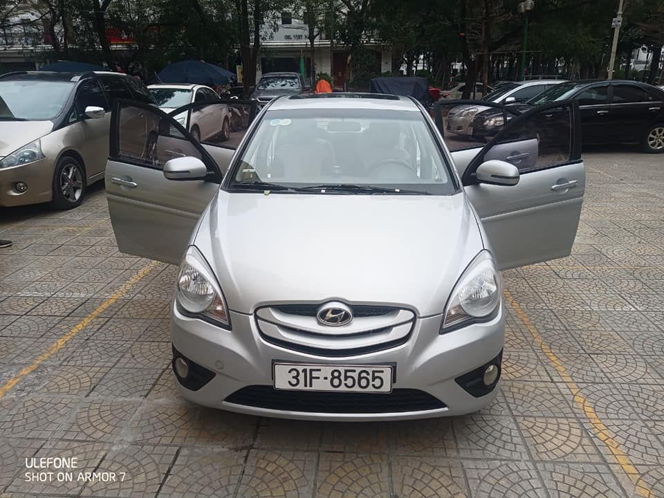 Hyundai Verna 2010 - Màu bạc, 219 triệu