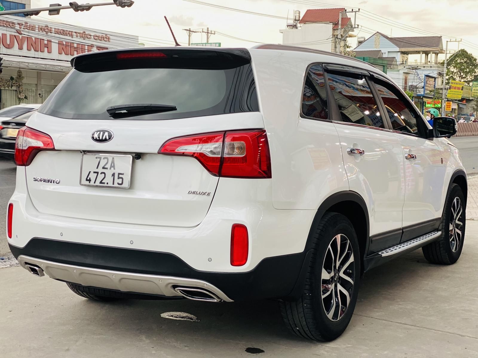 Kia Sorento 2020 - Màu trắng, giá chỉ 699 triệu