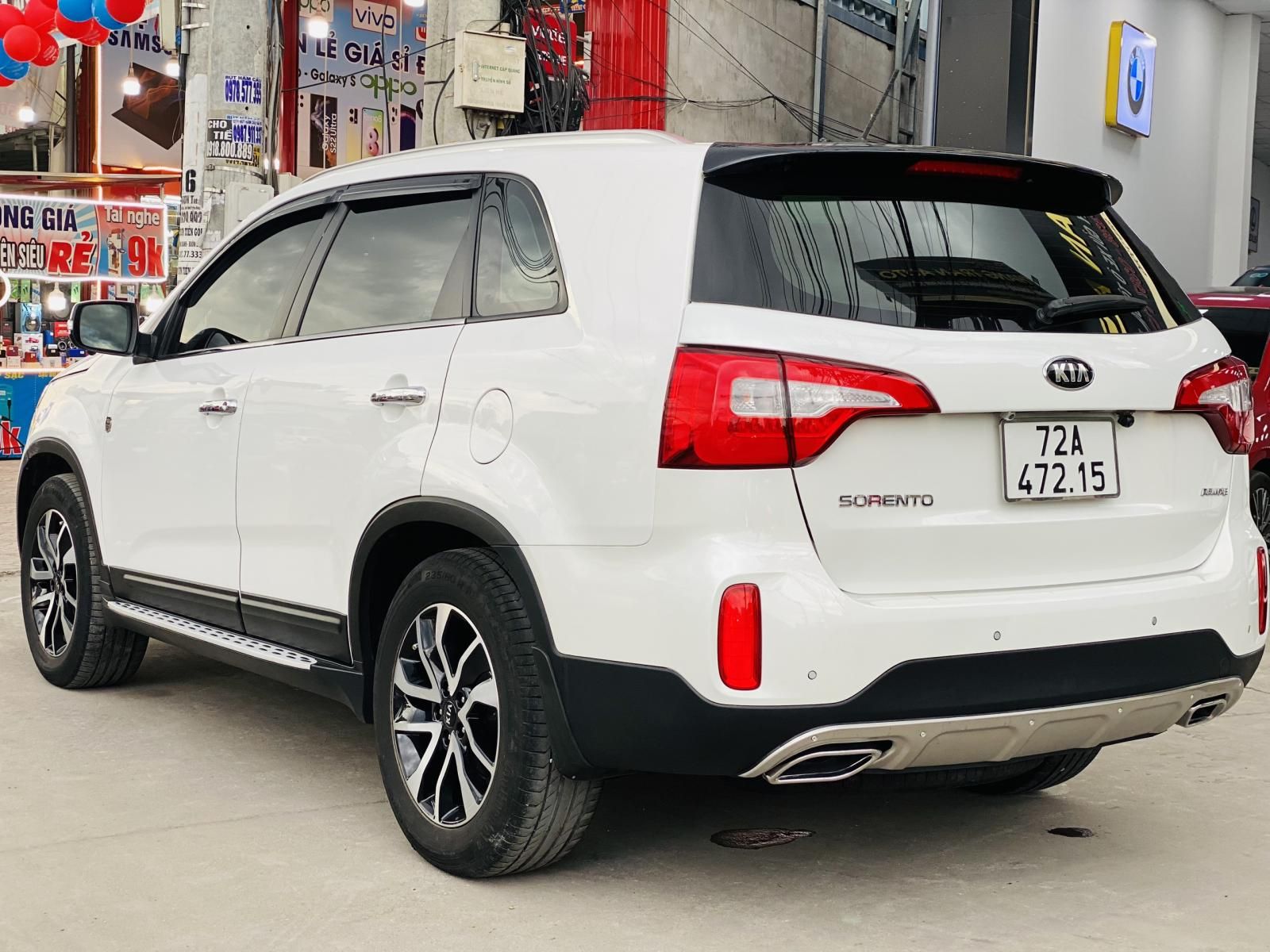 Kia Sorento 2020 - Màu trắng, giá chỉ 699 triệu