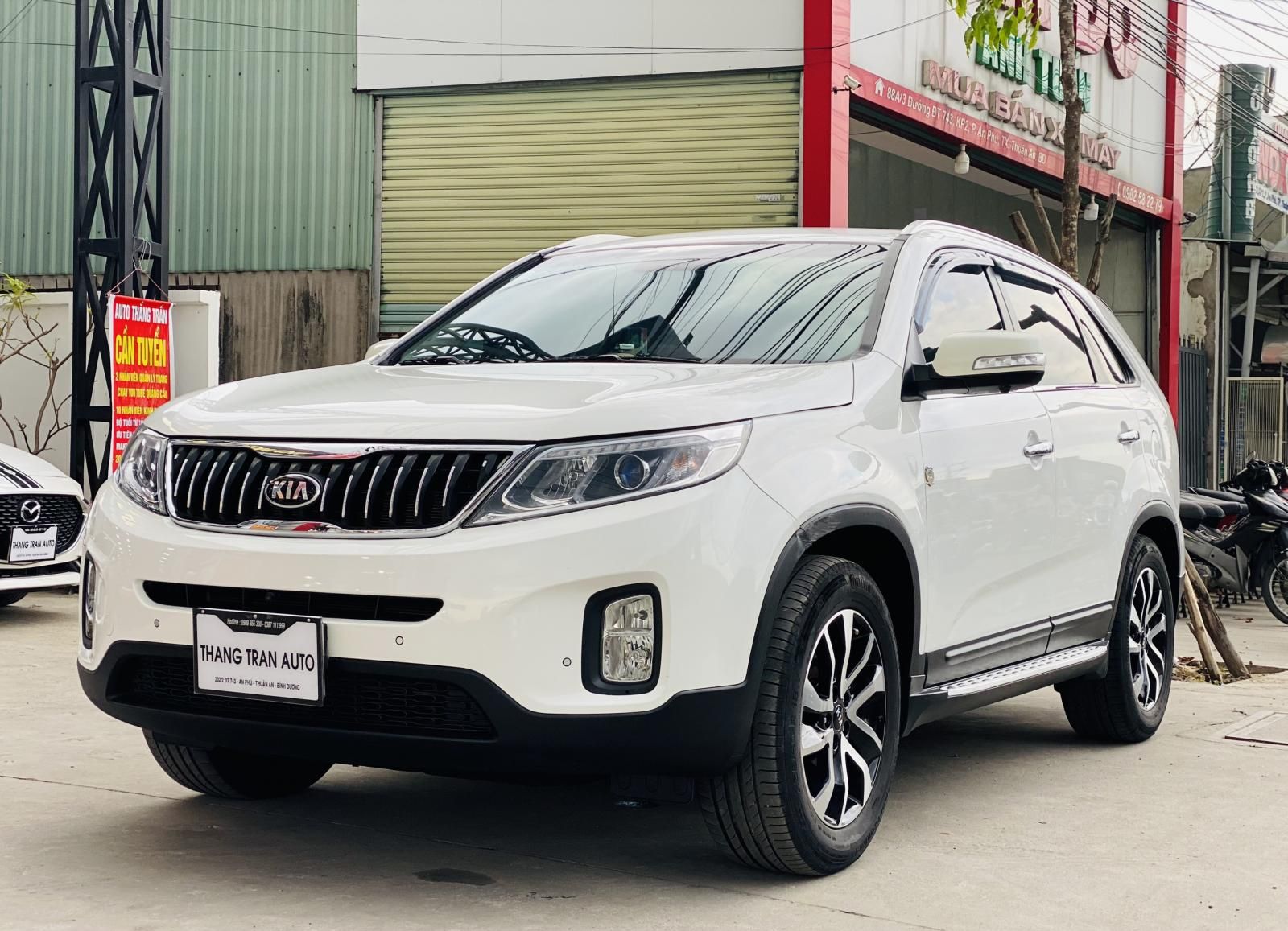 Kia Sorento 2020 - Màu trắng, giá chỉ 699 triệu