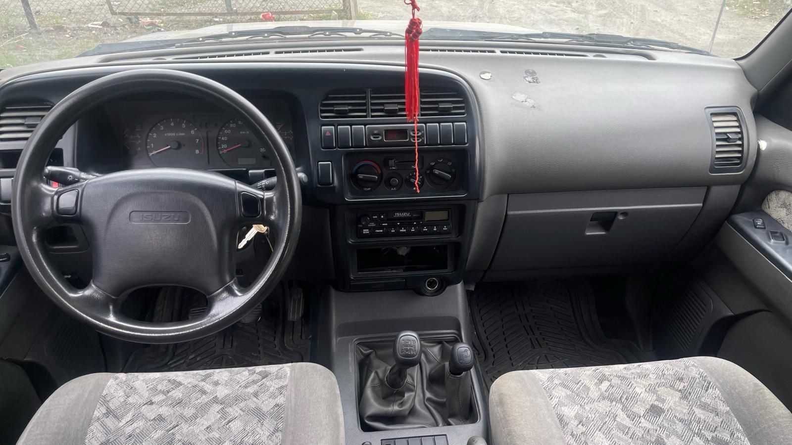 Isuzu Trooper 2002 - Xe ít sử dụng, giá chỉ 126tr