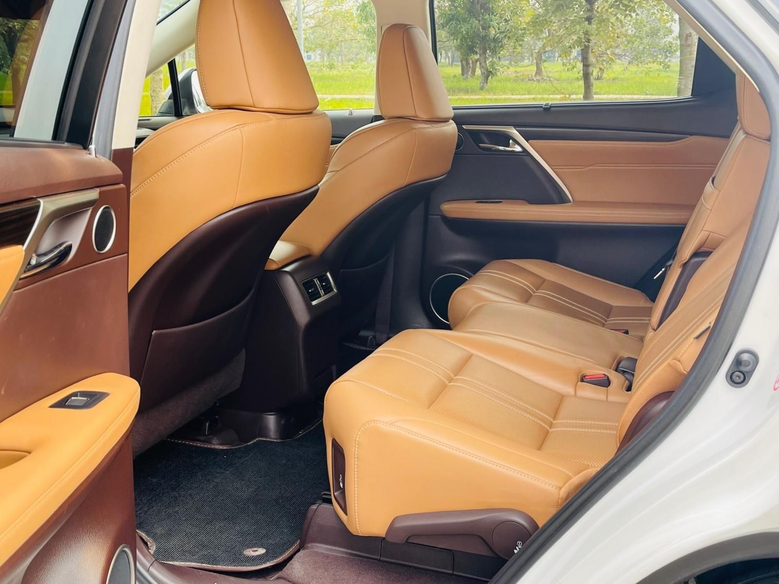 Lexus RX 350 2019 - Nhập khẩu, giá chỉ 2 tỷ 990tr